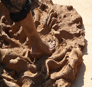 Clay_Mixing_for_Pottery